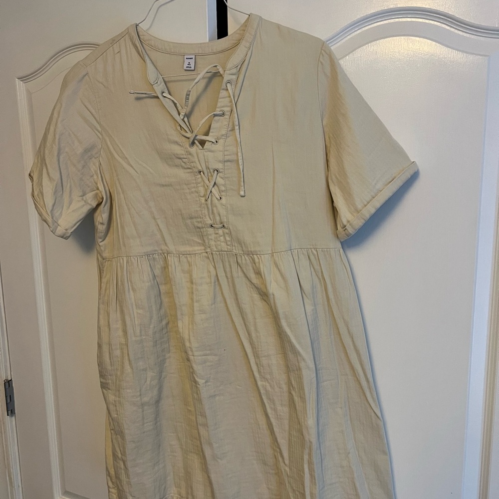 Old Navy Cream Lace-Up dress XL